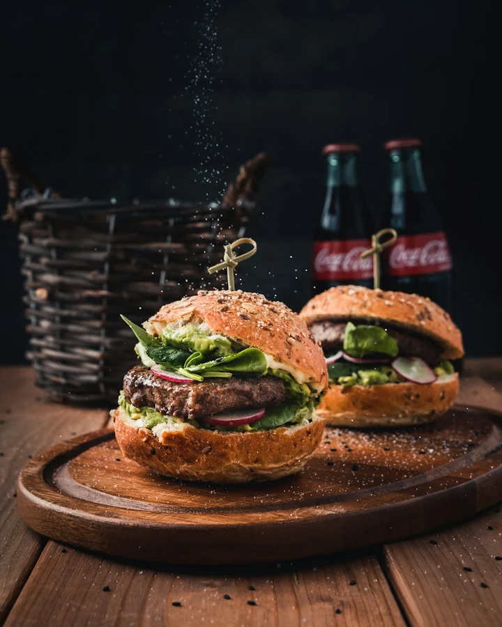 Deux burgers généreux à partager